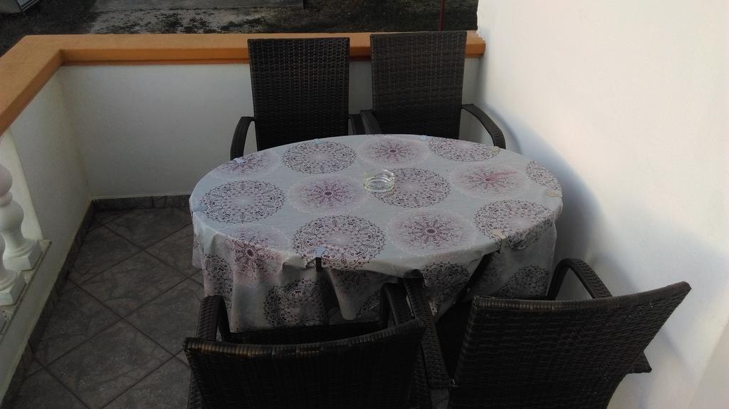 Sutomiscica Apartments Lena מראה חיצוני תמונה